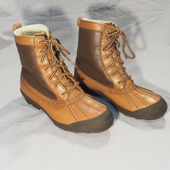 UGG Shoes - Ugg Boots Womens Size 8 Brown Leather Waterproof Shearling Adirondack Duck Hike
